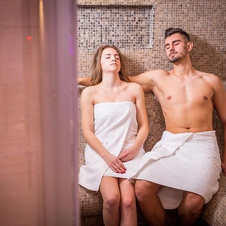 Borowy Dwor- Biznes, Spa & Fun ชาฟลารี ภายนอก รูปภาพ