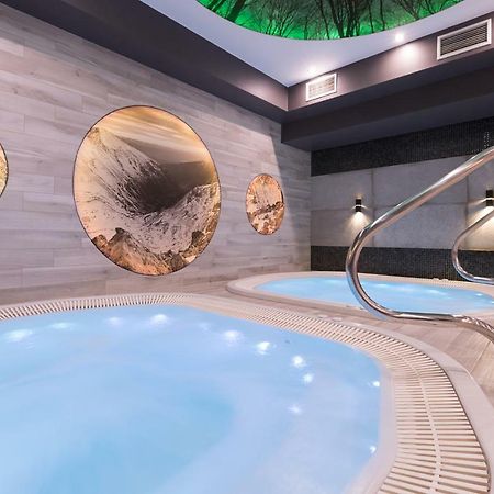 Borowy Dwor- Biznes, Spa & Fun ชาฟลารี ภายนอก รูปภาพ