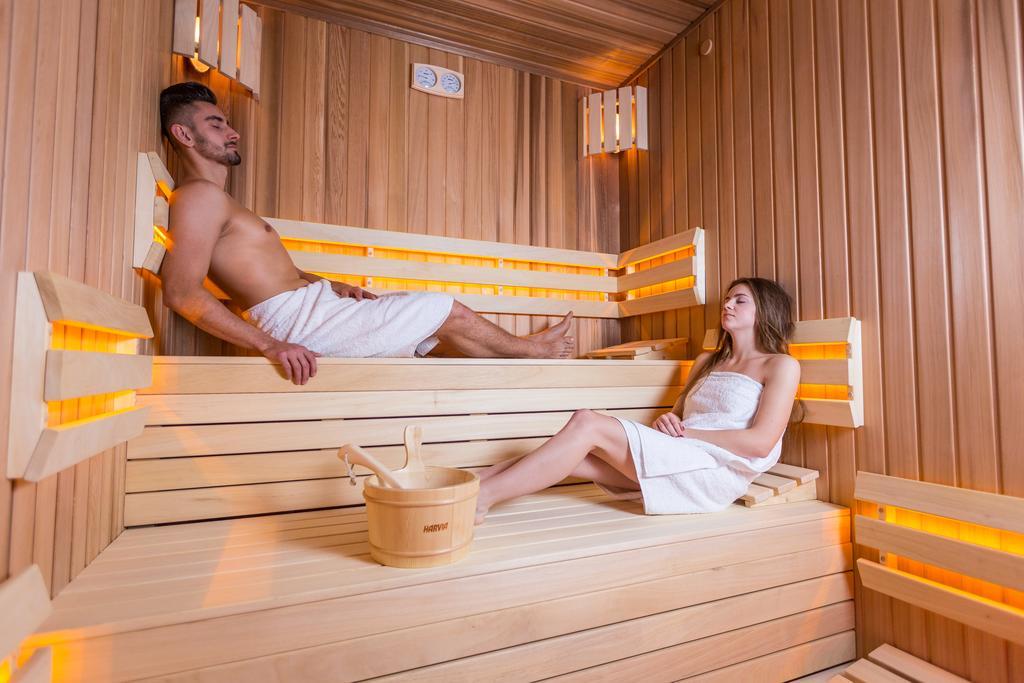 Borowy Dwor- Biznes, Spa & Fun ชาฟลารี ภายนอก รูปภาพ