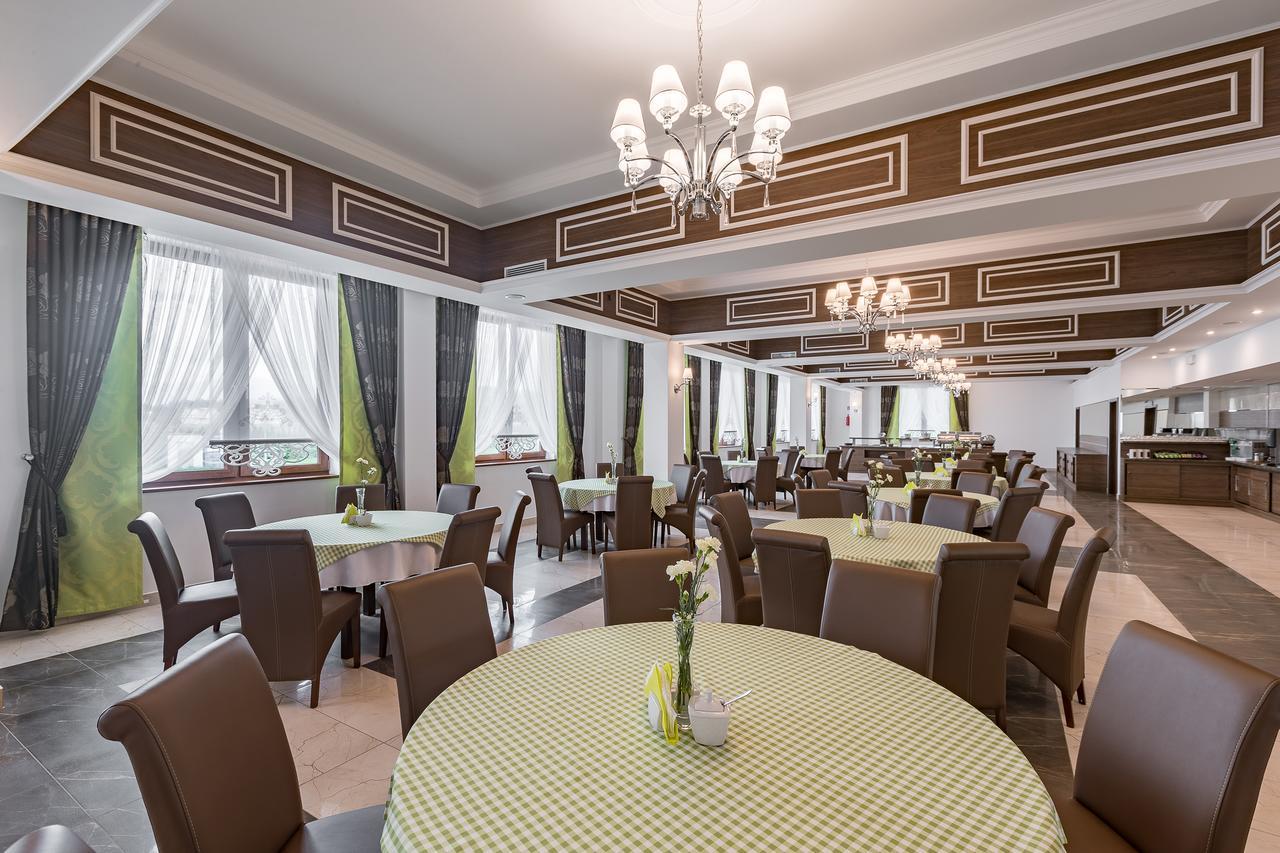 Borowy Dwor- Biznes, Spa & Fun ชาฟลารี ภายนอก รูปภาพ