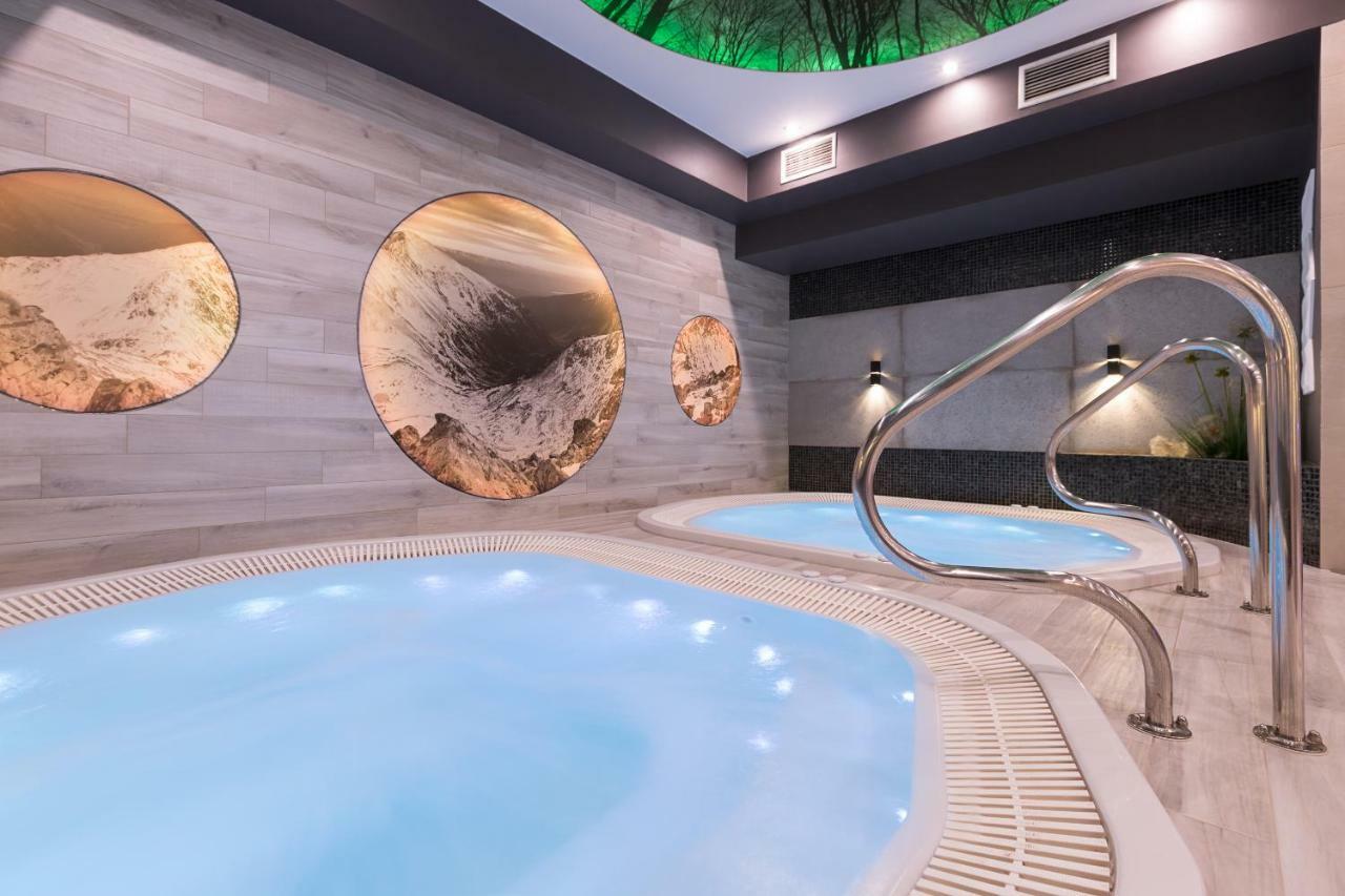 Borowy Dwor- Biznes, Spa & Fun ชาฟลารี ภายนอก รูปภาพ